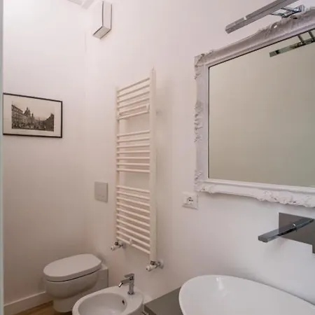 Navona - Orange Suites - *